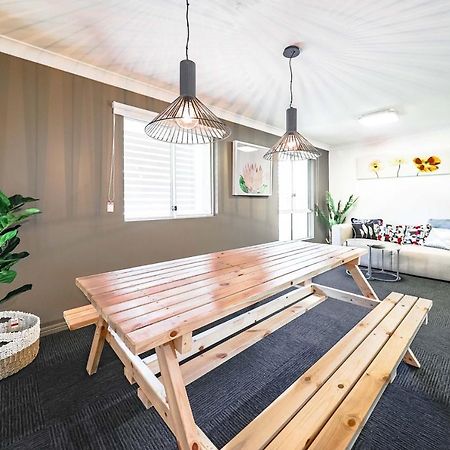 Calamvale Business Or Holiday Like Home Брісбен Екстер'єр фото